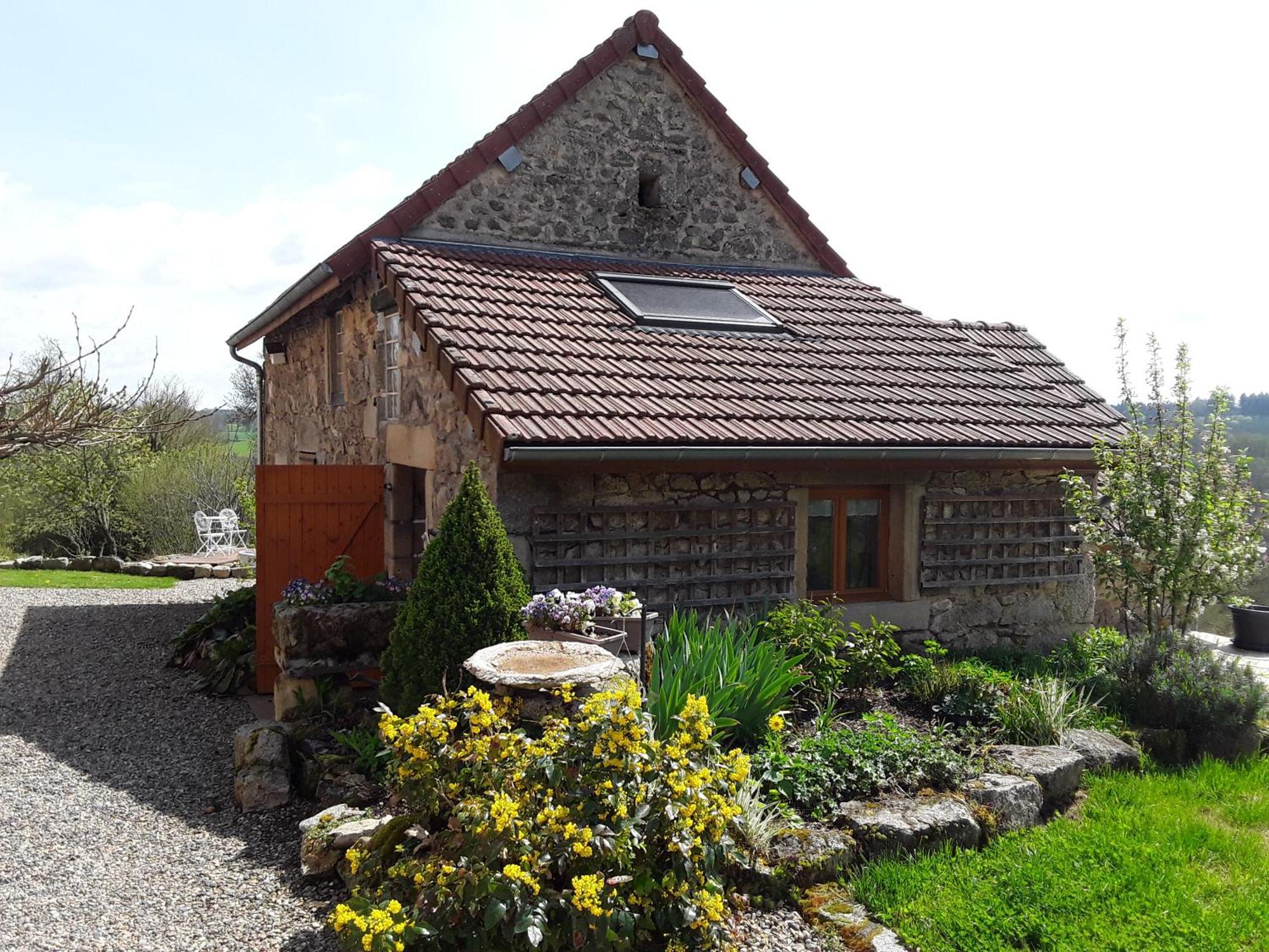 Bed and Breakfast La Belle Ame Saint-Priest-des-Champs Zimmer foto