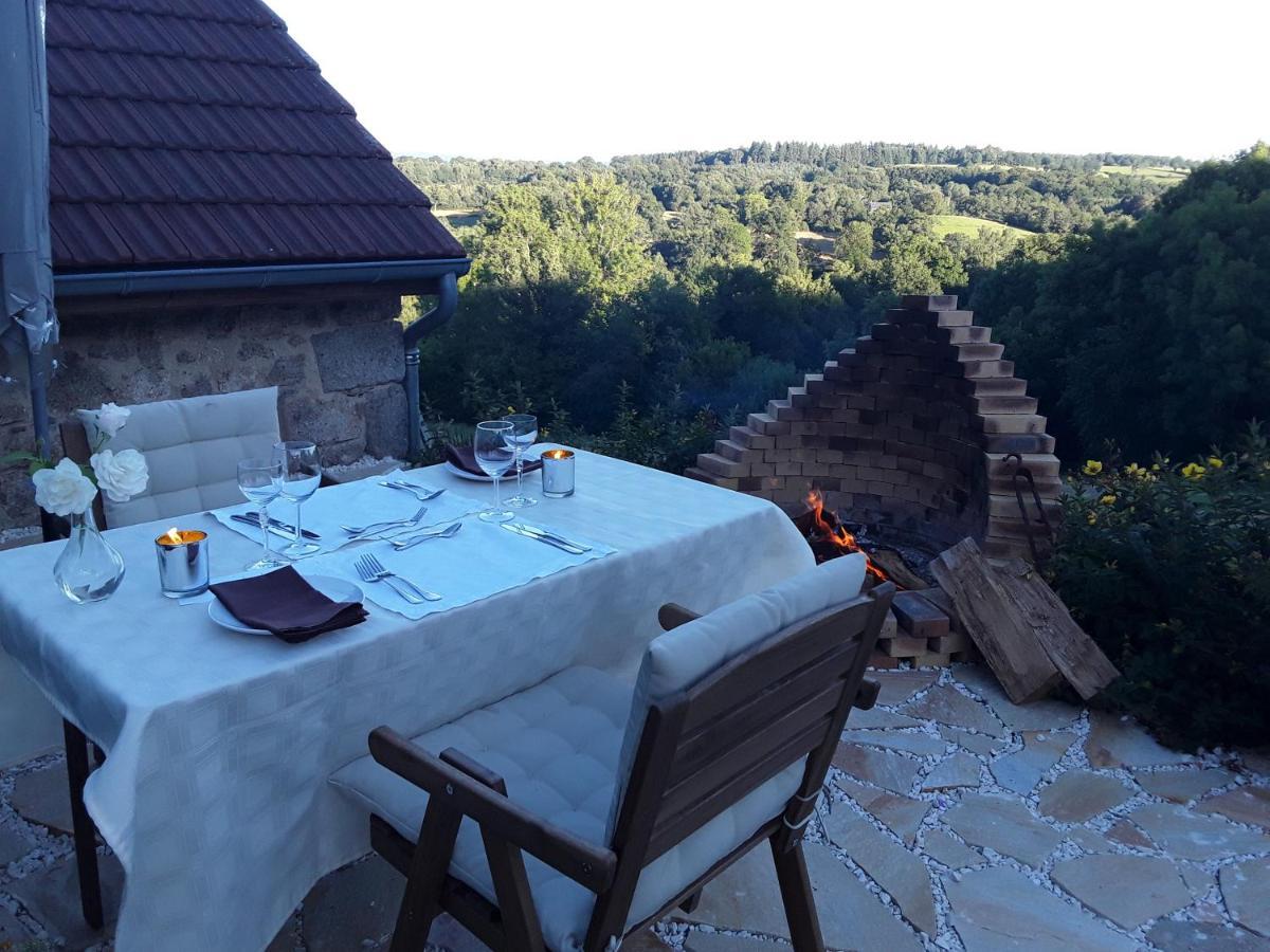 Bed and Breakfast La Belle Ame Saint-Priest-des-Champs Exterior foto